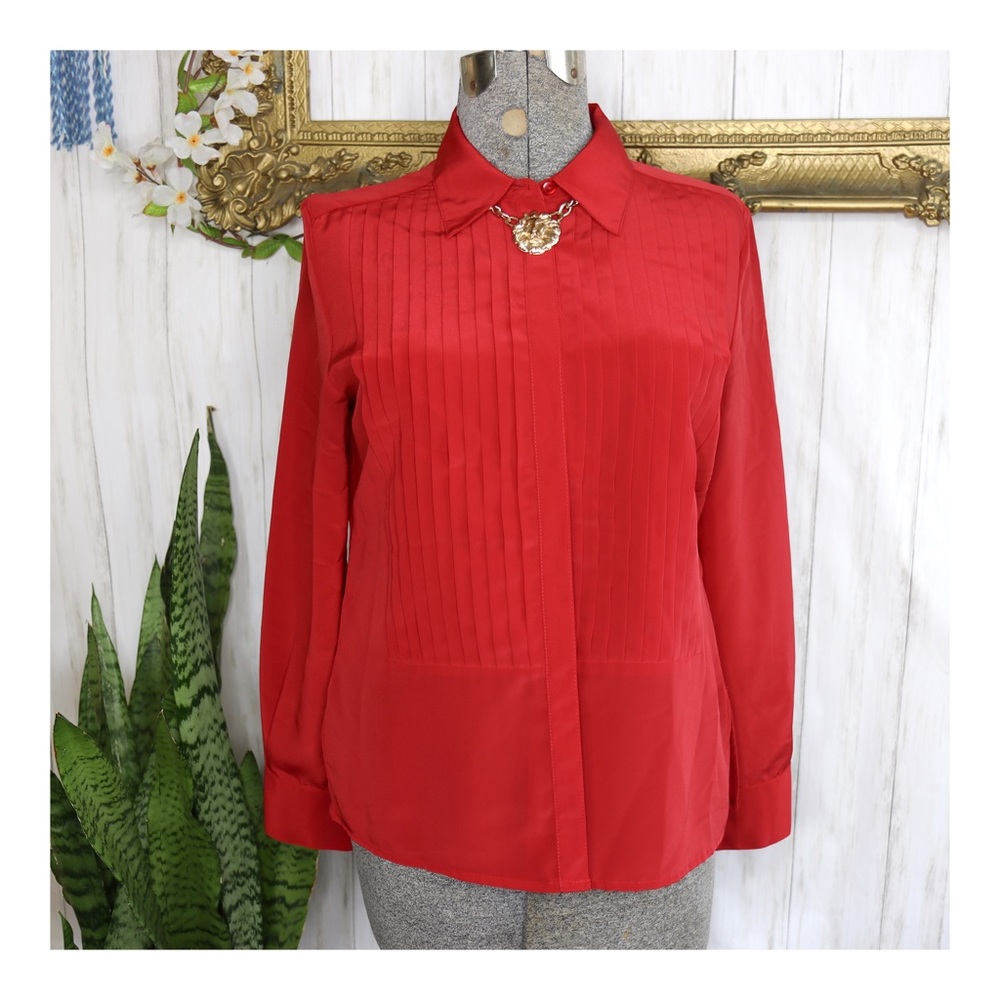 V I N T A G E:: Karen Scott Pleated Front Button Front Blouse
